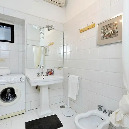 Balestrari 43 Apartment Rome