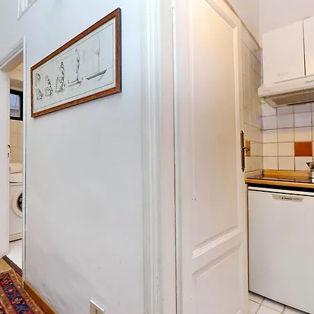 Balestrari 43 Apartment * Rome